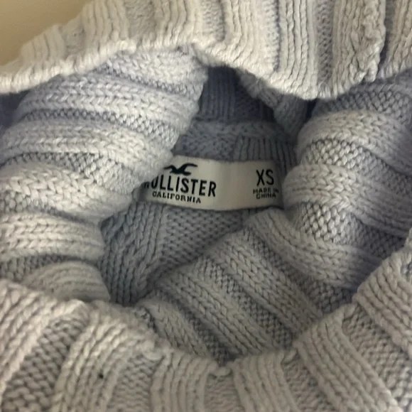 Hollister Baby Blue Cropped Cable Knit Turtleneck Sweater SIZE XS - Picture 4 of 4